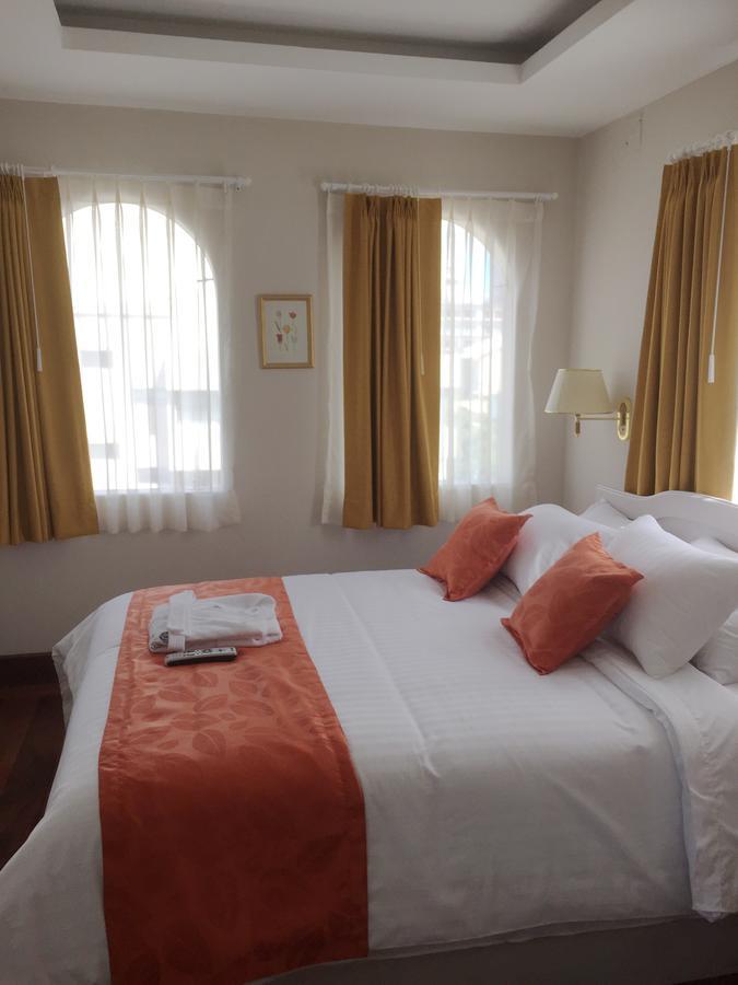 La Coupole Hotel Кито Экстерьер фото